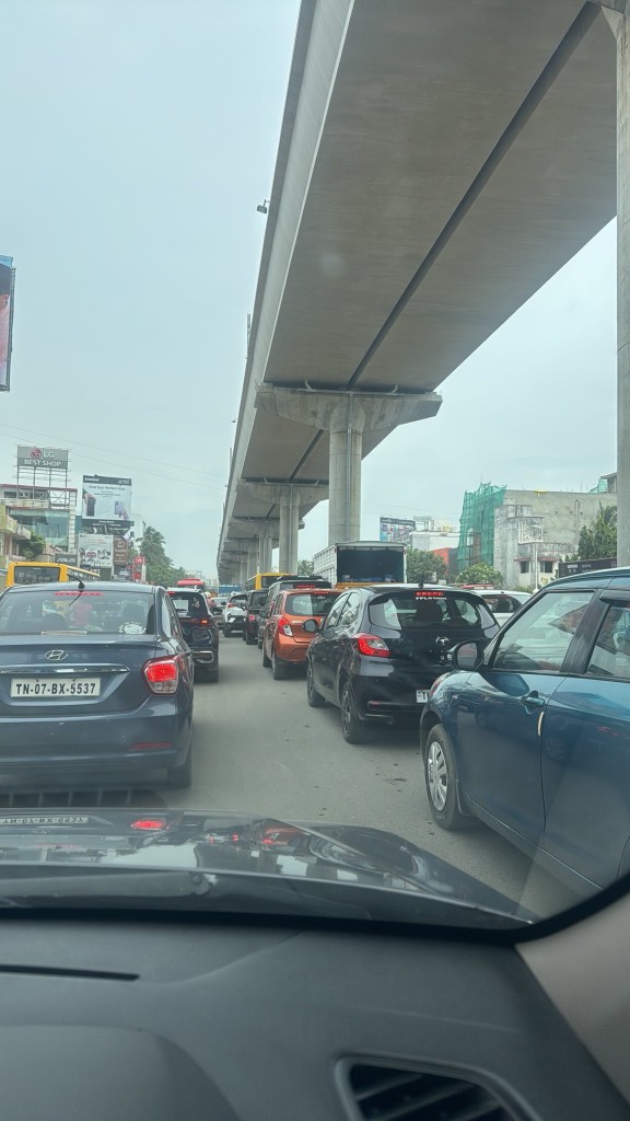 OMR U-Turn Ban Triggers Morning Ruckus Near Geetham, Seevaram and WTC